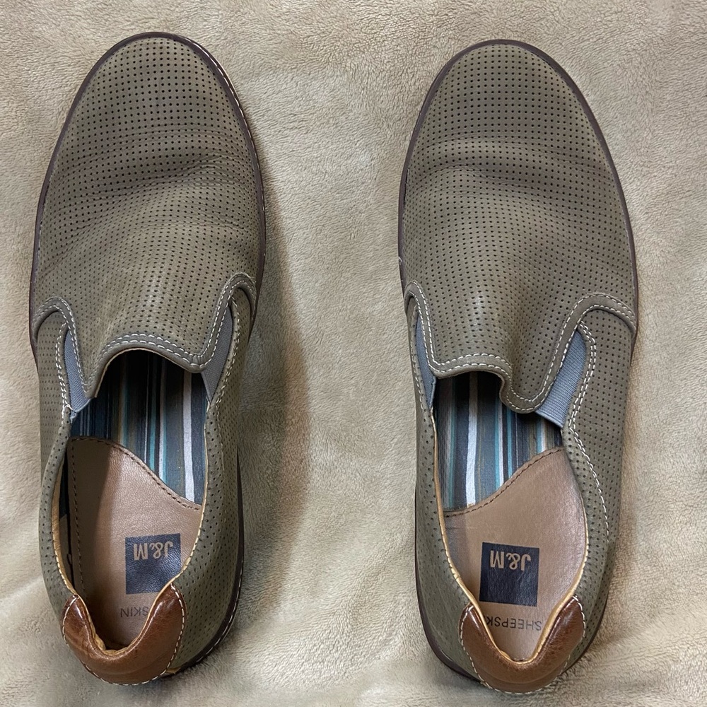 J & M Sheepskin Slip-on Shoes size 10M